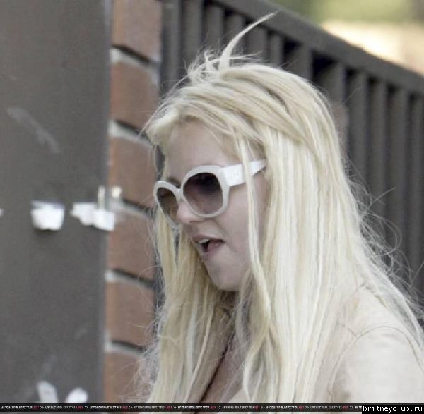 Бритни и Шон на детской площадке59.jpg(Бритни Спирс, Britney Spears)