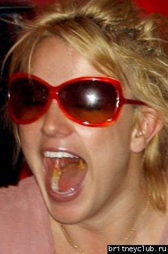 Бритни в Западном Голливуде21.jpg(Бритни Спирс, Britney Spears)