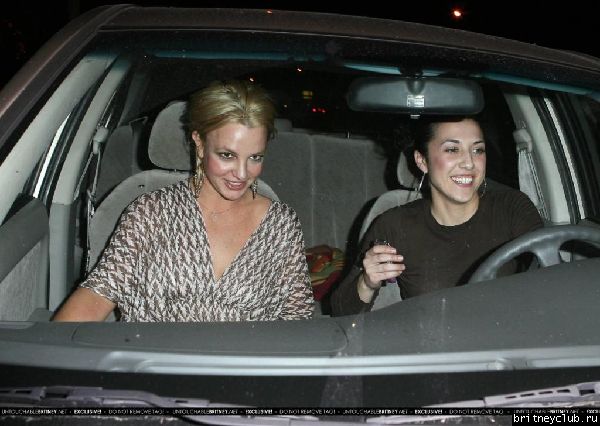 Бритни в зоомагазине63.jpg(Бритни Спирс, Britney Spears)