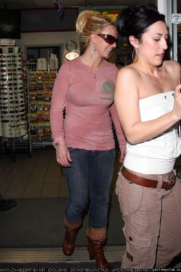 Бритни с сыном в Лос-Анджелесе36.jpg(Бритни Спирс, Britney Spears)