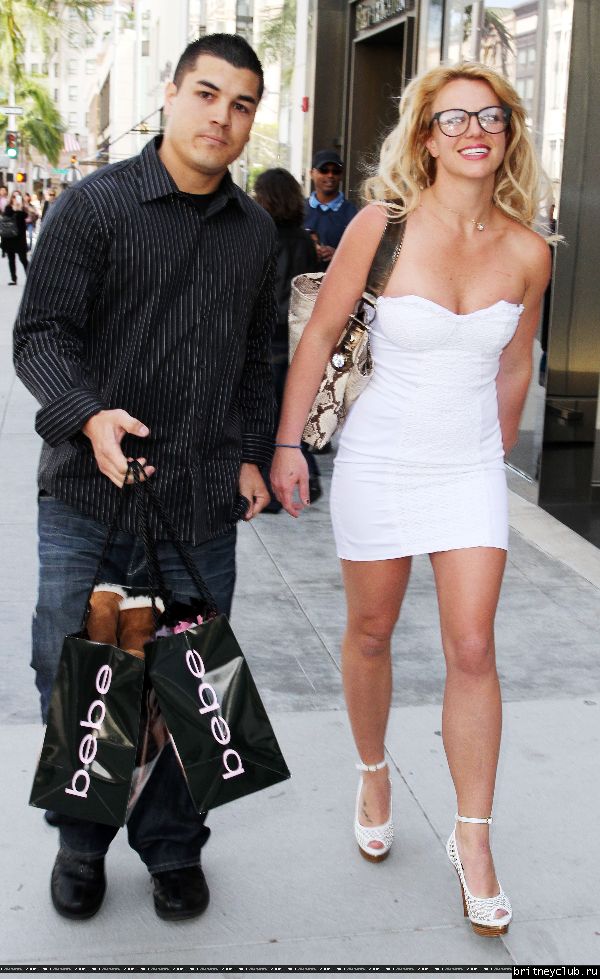 Бритни на шоппинге в Беверли Хиллз21.jpg(Бритни Спирс, Britney Spears)