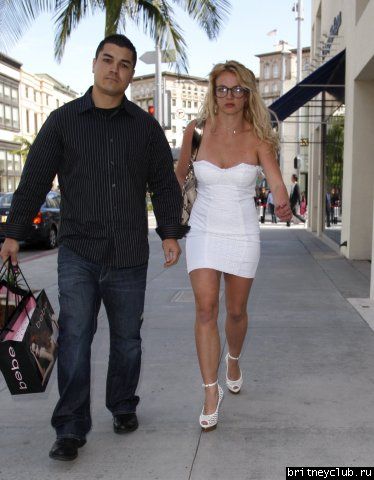 Бритни на шоппинге в Беверли Хиллз49.jpg(Бритни Спирс, Britney Spears)