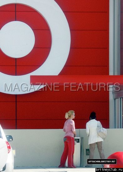 Бритни делает покупки в магазине Target03.jpg(Бритни Спирс, Britney Spears)
