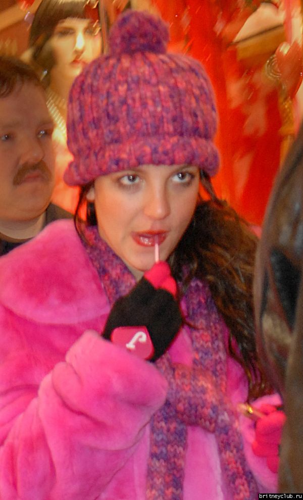 Бритни проводит время в Нью-Йорке54.jpg(Бритни Спирс, Britney Spears)