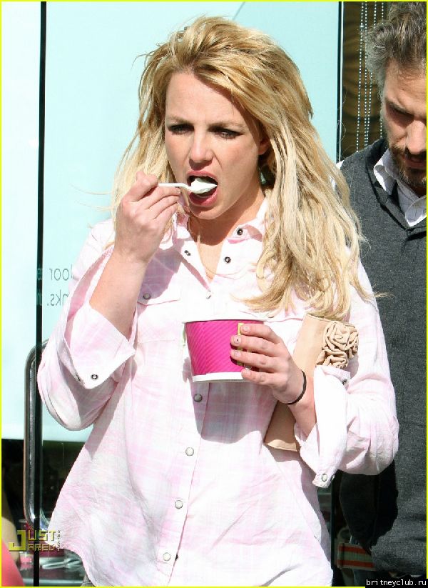 Бритни проводит время с Джейсоном07.jpg(Бритни Спирс, Britney Spears)