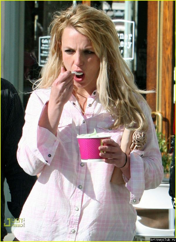 Бритни проводит время с Джейсоном14.jpg(Бритни Спирс, Britney Spears)