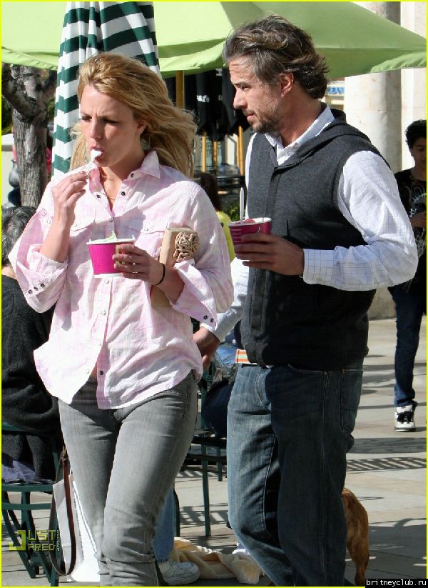 Бритни проводит время с Джейсоном20.jpg(Бритни Спирс, Britney Spears)