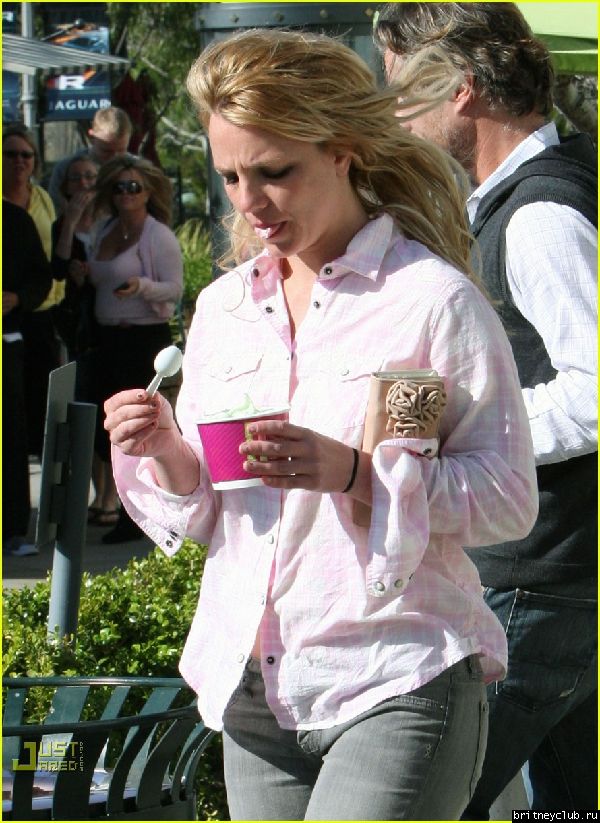 Бритни проводит время с Джейсоном21.jpg(Бритни Спирс, Britney Spears)