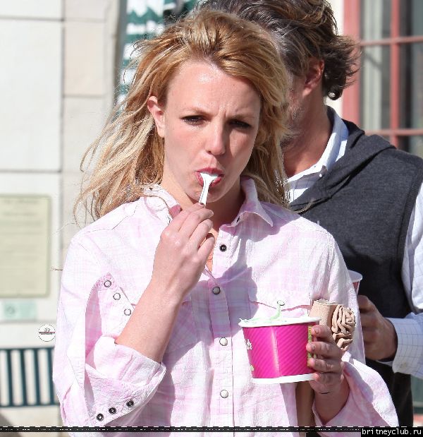 Бритни проводит время с Джейсоном22.jpg(Бритни Спирс, Britney Spears)