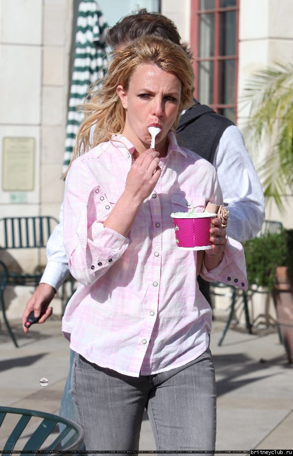 Бритни проводит время с Джейсоном38.jpg(Бритни Спирс, Britney Spears)