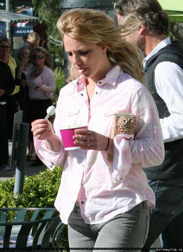 Бритни проводит время с Джейсоном52.jpg(Бритни Спирс, Britney Spears)