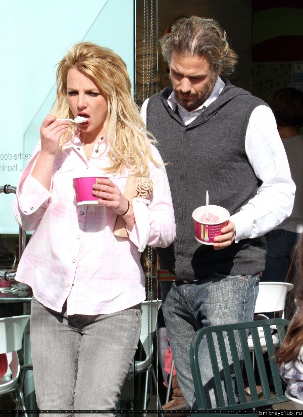 Бритни проводит время с Джейсоном54.jpg(Бритни Спирс, Britney Spears)