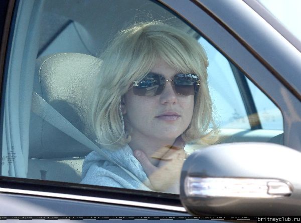 Бритни проводи время в Голливуде04.jpg(Бритни Спирс, Britney Spears)