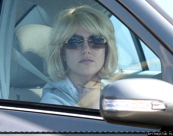 Бритни проводи время в Голливуде05.jpg(Бритни Спирс, Britney Spears)