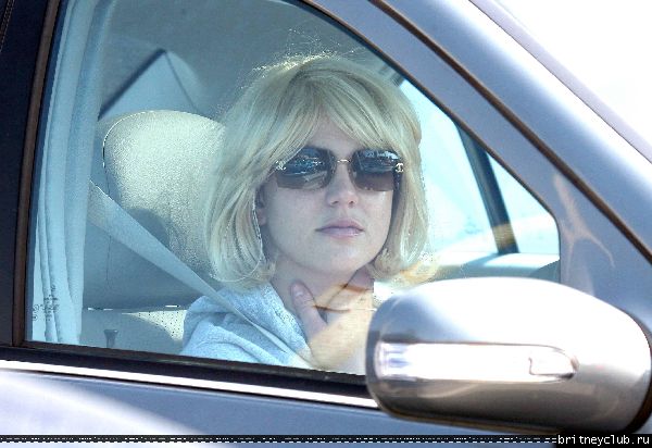 Бритни проводи время в Голливуде06.jpg(Бритни Спирс, Britney Spears)