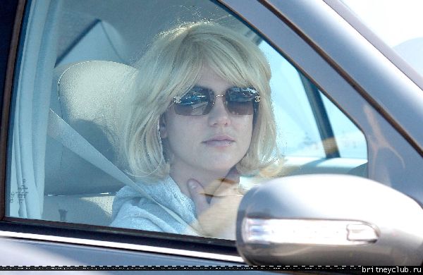 Бритни проводи время в Голливуде09.jpg(Бритни Спирс, Britney Spears)