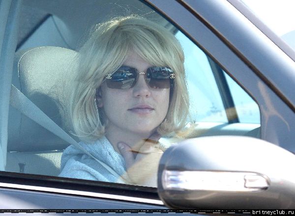 Бритни проводи время в Голливуде22.jpg(Бритни Спирс, Britney Spears)