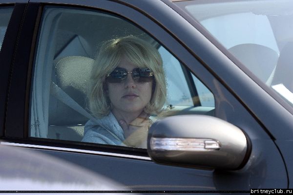 Бритни проводи время в Голливуде38.jpg(Бритни Спирс, Britney Spears)