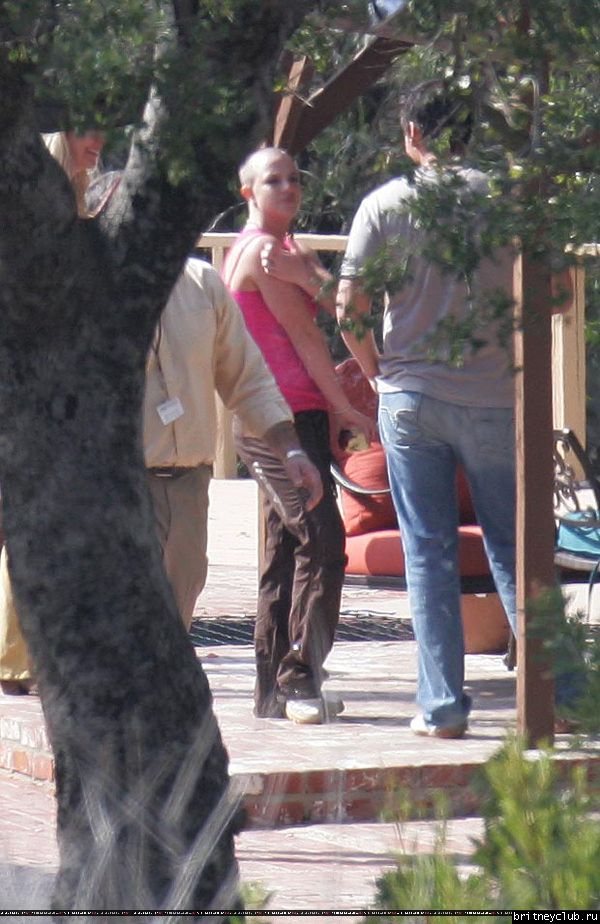 Бритни в клинике Promises Treatment05.jpg(Бритни Спирс, Britney Spears)