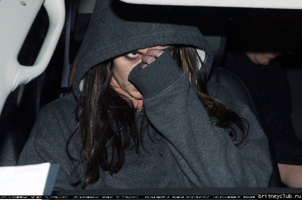 Бритни посещает салон красоты в Сан Фернандо17.jpg(Бритни Спирс, Britney Spears)