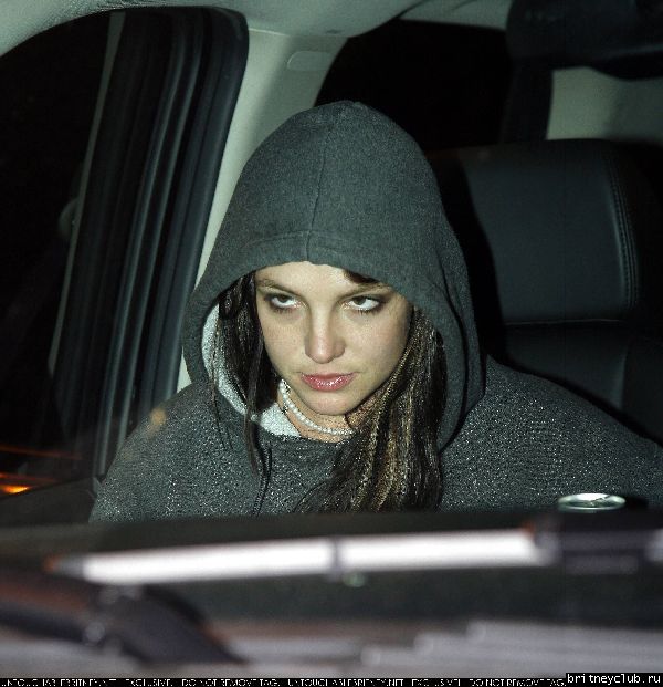 Бритни посещает салон красоты в Сан Фернандо47.jpg(Бритни Спирс, Britney Spears)