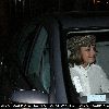 Бритни уезжает из ресторана Ruth