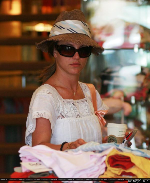Бритни в Северном Голливуде и Малибу29.jpg(Бритни Спирс, Britney Spears)