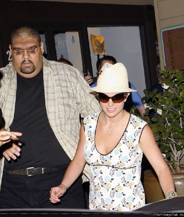 Бритни в Бель Эйр14.jpg(Бритни Спирс, Britney Spears)