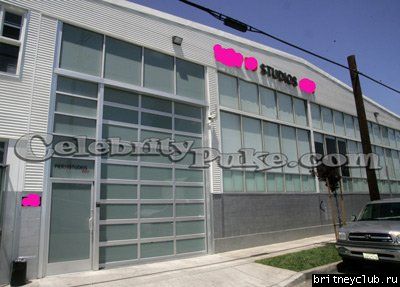Бритни на шоппинге в Scrapbook Store13.jpg(Бритни Спирс, Britney Spears)