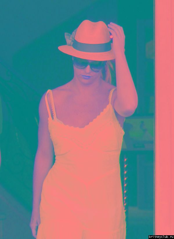 Бритни на шоппинге в Вествуде27.jpg(Бритни Спирс, Britney Spears)