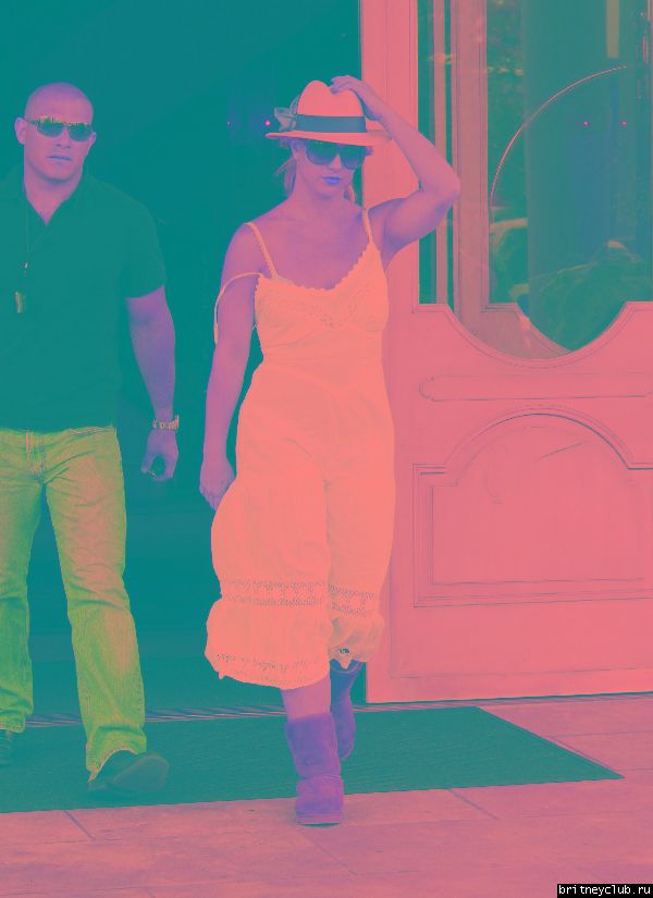 Бритни на шоппинге в Вествуде29.jpg(Бритни Спирс, Britney Spears)