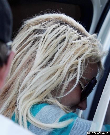 Бритни с семьей в Калабасасе30.jpg(Бритни Спирс, Britney Spears)