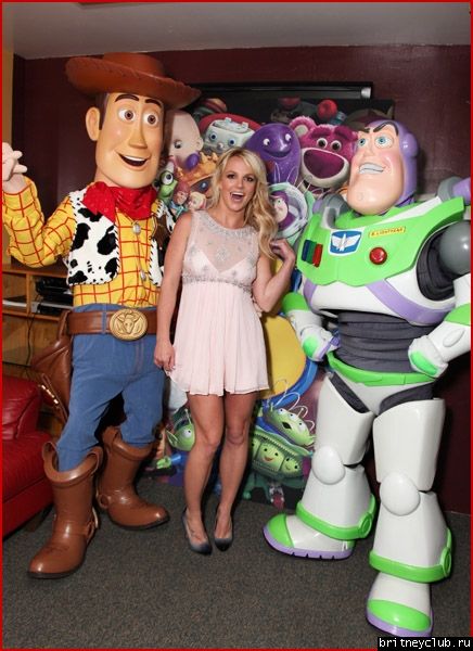 Бритни на премьере "История Игрушек 3"4.jpg(Бритни Спирс, Britney Spears)