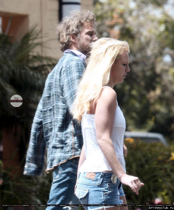 Бритни и Джейсон в Санта Барбаре25.jpg(Бритни Спирс, Britney Spears)