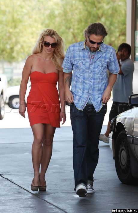 Бритни и Джейсон в Пасадина093.jpg(Бритни Спирс, Britney Spears)