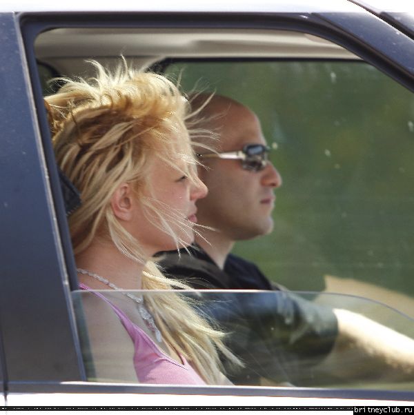 Бритни посещает студию Conway в Лос-Анджелесе12.jpg(Бритни Спирс, Britney Spears)