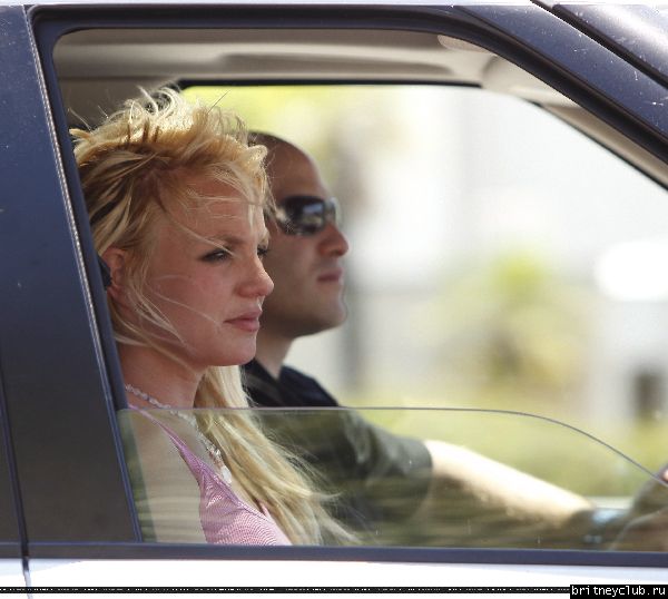 Бритни посещает студию Conway в Лос-Анджелесе13.jpg(Бритни Спирс, Britney Spears)