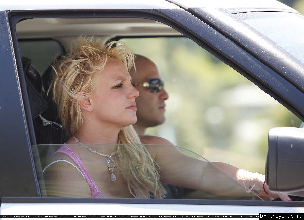 Бритни посещает студию Conway в Лос-Анджелесе15.jpg(Бритни Спирс, Britney Spears)
