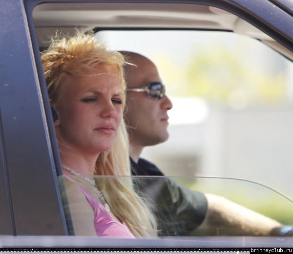 Бритни посещает студию Conway в Лос-Анджелесе28.jpg(Бритни Спирс, Britney Spears)