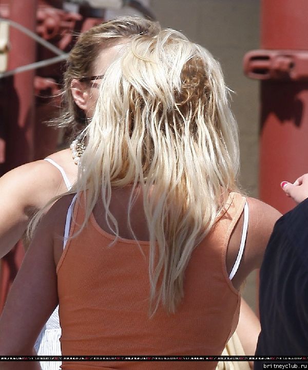 Бритни в Sherman Oaks12.jpg(Бритни Спирс, Britney Spears)