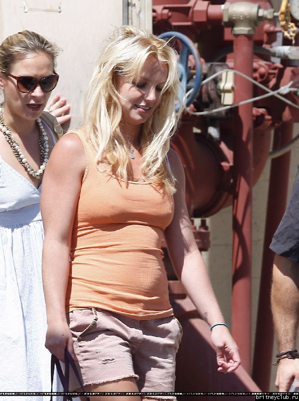 Бритни в Sherman Oaks37.jpg(Бритни Спирс, Britney Spears)