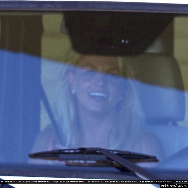 Бритни в Sherman Oaks46.jpg(Бритни Спирс, Britney Spears)