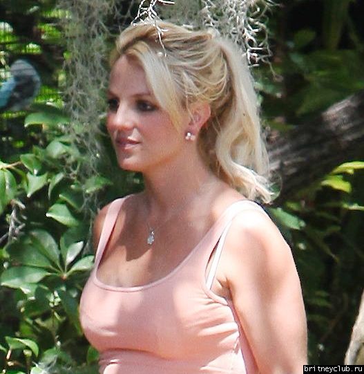 Бритни посещает студию в Лос-Анджелесе32.jpg(Бритни Спирс, Britney Spears)