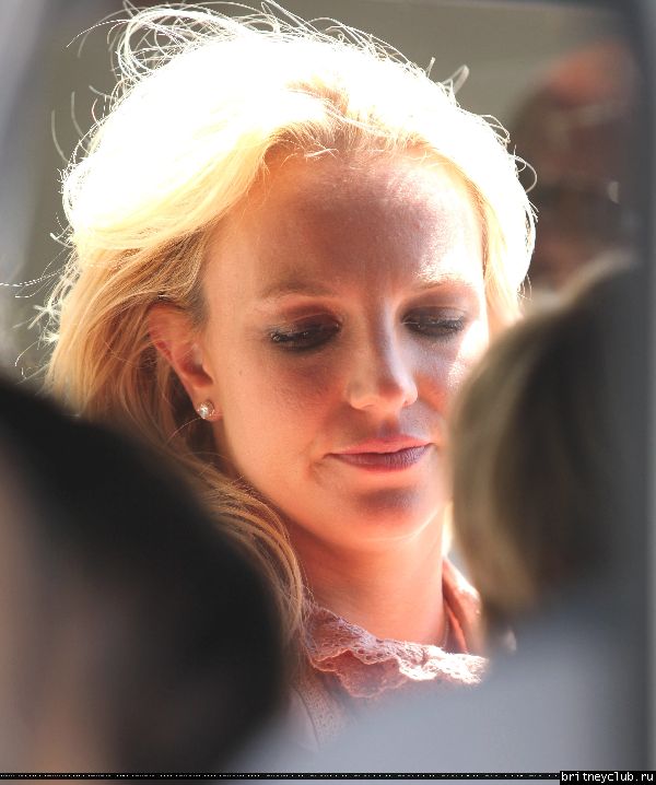 Бритни с детьми в Калабасасе57.jpg(Бритни Спирс, Britney Spears)