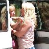 Бритни с детьми в Калабасасе