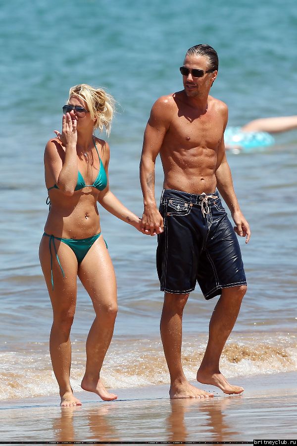 Бритни и Джейсон на Гавайях26.jpg(Бритни Спирс, Britney Spears)