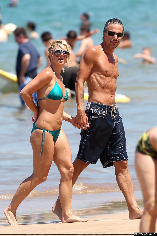 Бритни и Джейсон на Гавайях36.jpg(Бритни Спирс, Britney Spears)