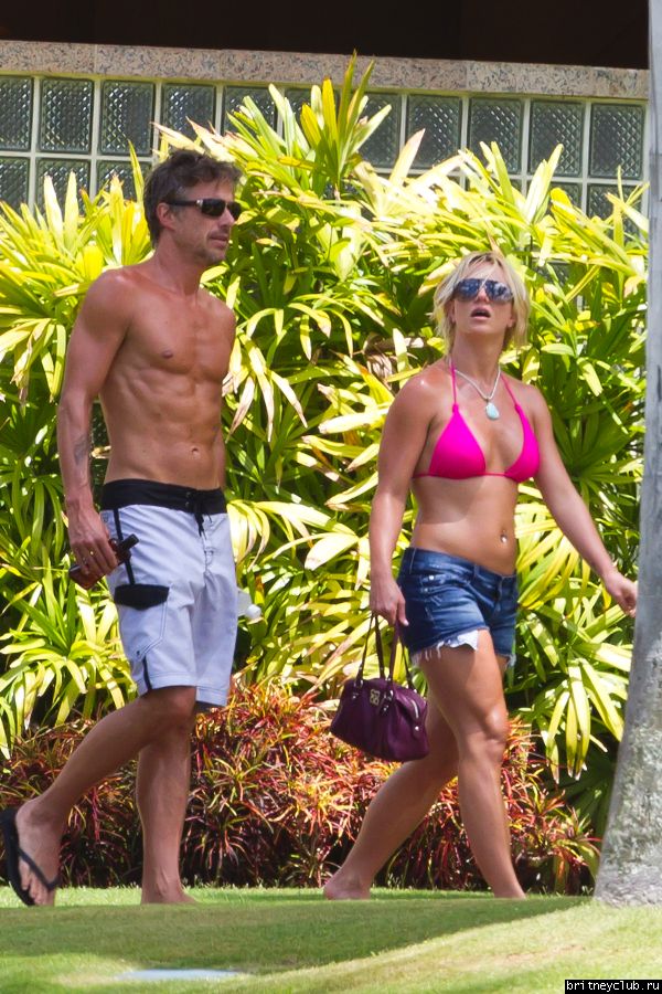 Бритни и Джейсон на Гавайях10.jpg(Бритни Спирс, Britney Spears)