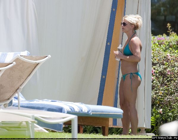 Бритни и Джейсон отдыхают в отеле020.jpg(Бритни Спирс, Britney Spears)