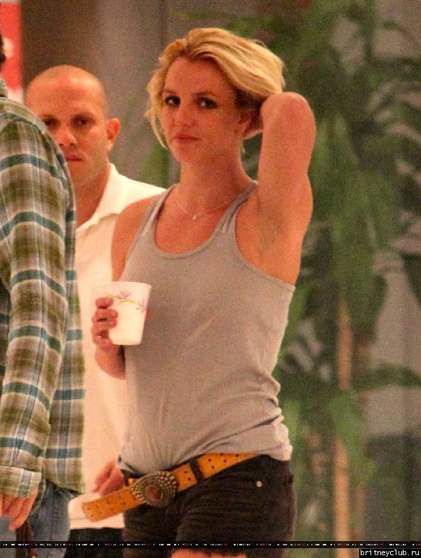 Бритни в Беверли Хиллз10.jpg(Бритни Спирс, Britney Spears)